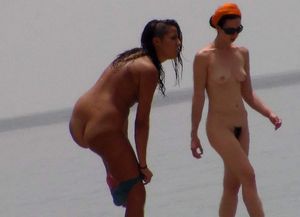 mature beach nudist